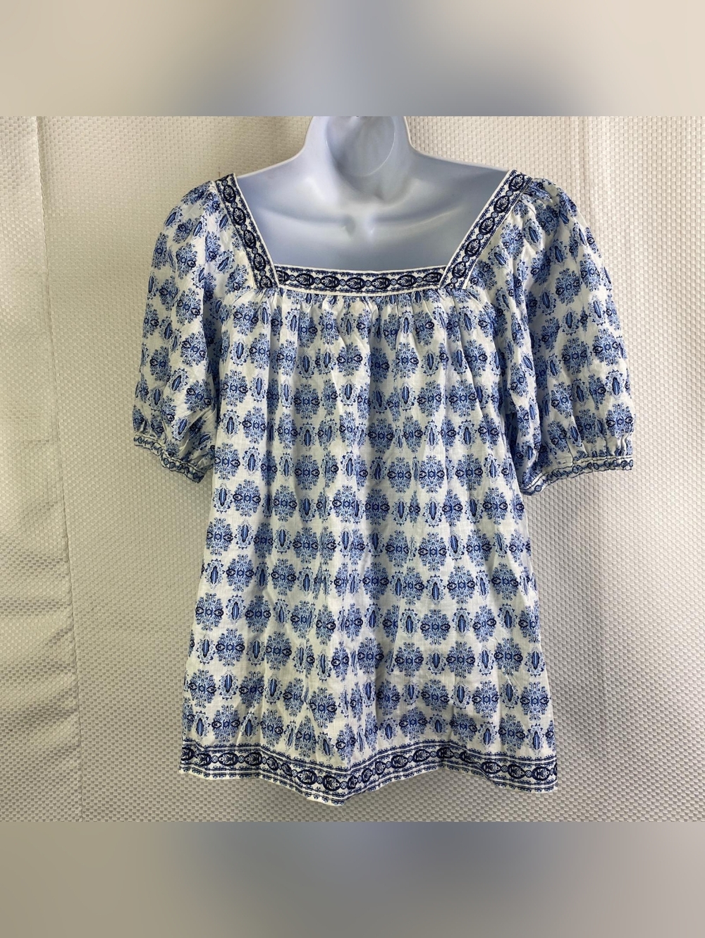 Max Studio Blue and White Square Neck Puff Sleeve Blouse Size M - Picture 2 of 7